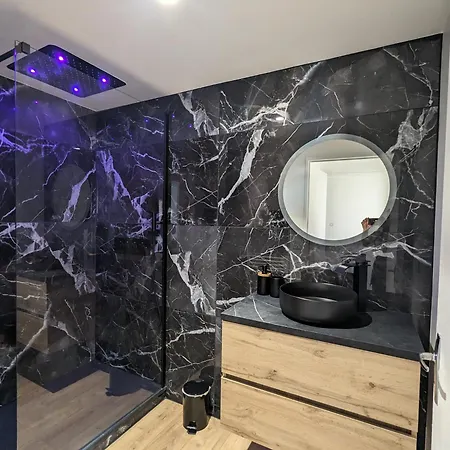 La Savane Avec Parking Privatif Et Climatisation