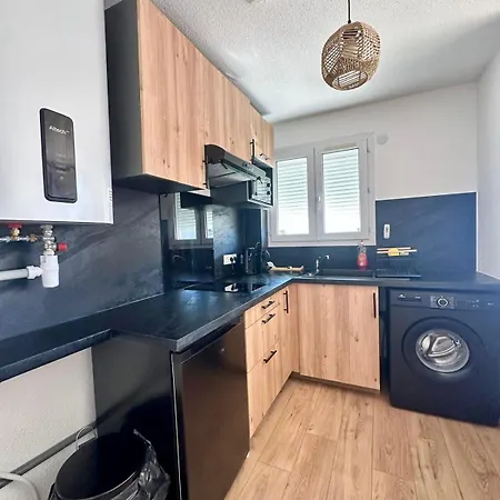 La Savane Avec Parking Privatif Et Climatisation * Perpignan